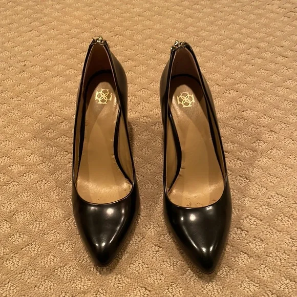Ann Taylor black pumps - Picture 1 of 5